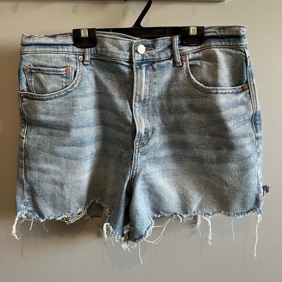 American Eagle Denim Shorts 90s Boyfriend Style - Picture 1 of 10